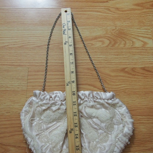 Romantic Rose Purse - Picture 7 of 7